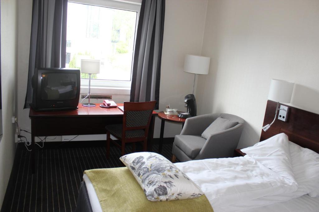 Grand Hotel Stord Værelse billede