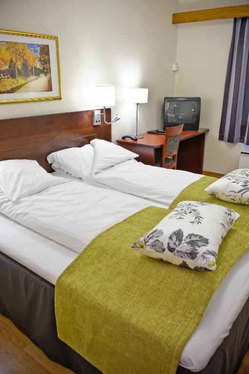 Grand Hotel Stord Værelse billede